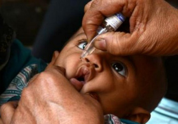 Anti-polio campaign targeting over 1mn kids begins in Pak Anti-polio campaign targeting over 1mn kids begins in Pak